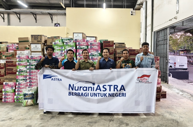 Grup Astra Makassar Salurkan 400 Dos Mi Instan untuk Korban Gempa NTT