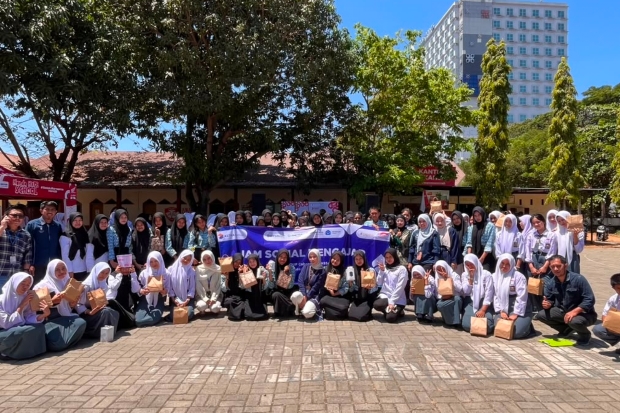 FIFGROUP Perkuat Literasi Keuangan Generasi Muda di Makassar