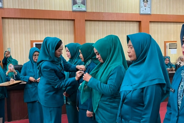 Gunya Paramasukhaputri Lantik 6 Ketua TP PKK Kecamatan dan Kelurahan Bantaeng