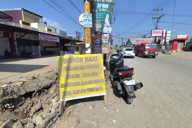 Penutupan Jalan Simpang Tiga Moncongloe Maros Ditunda