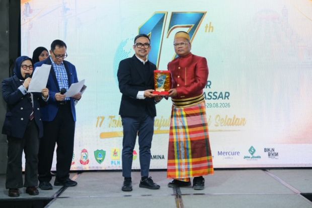 Sutradara Film SOLATA Dinobatkan Sebagai Tokoh Budaya Sulsel 2026