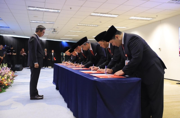 OJK Perkuat Organisasi, Tujuh Pejabat Baru Resmi Dilantik
