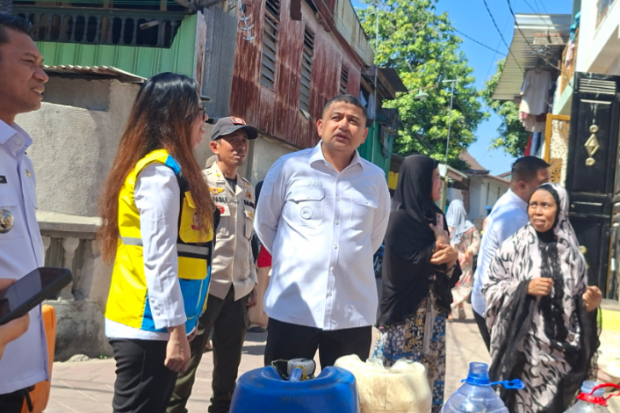 Appi Tinjau Titik Krisis Air Makassar, Pembangunan SPAM Dipercepat
