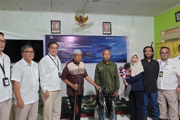Peringati HUT ke-2, InJourney Serahkan Alat Bantu untuk Penyandang Disabilitas