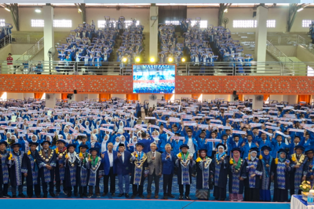 Unismuh Makassar Kukuhkan 5.000 Lebih Mahasiswa Baru 2026/2027