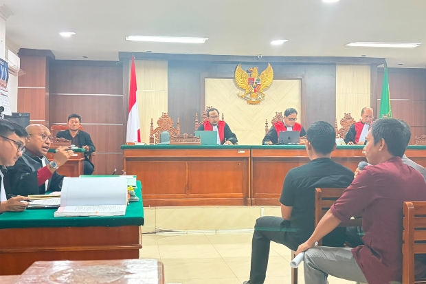 Kajari Lutim Turun Langsung Jadi JPU Tangani Dua Perkara Korupsi Rp1,3 Miliar Disidang