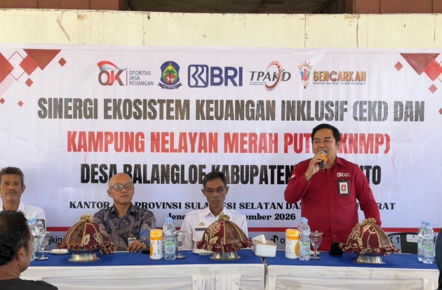 OJK Bekali Nelayan Jeneponto Cakap Kelola Keuangan dan Waspada Investasi Ilegal