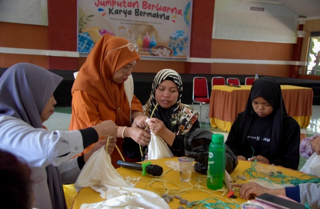 45 Perempuan Disabilitas Belajar Membatik Lewat Program Tabung Karya GMTD