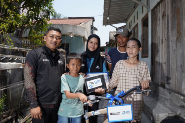 BRI Peduli Bantu Mahesa Wujudkan Keinginan Punya Sepeda