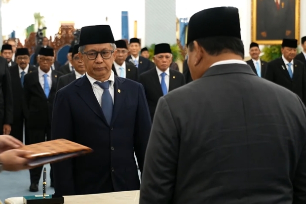 Prabowo Lantik Rocky Gerung dan 25 Tokoh Lain sebagai Wantimpres