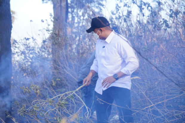 Bupati Bantaeng Pantau Langsung Penanganan Kebakaran Bonto Lojong