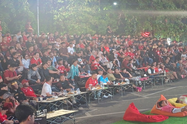 Pemkot Gelar Nobar Timnas di Balai Kota, Dispora Sulap Lapangan Parkir Jadi Stadion Mini