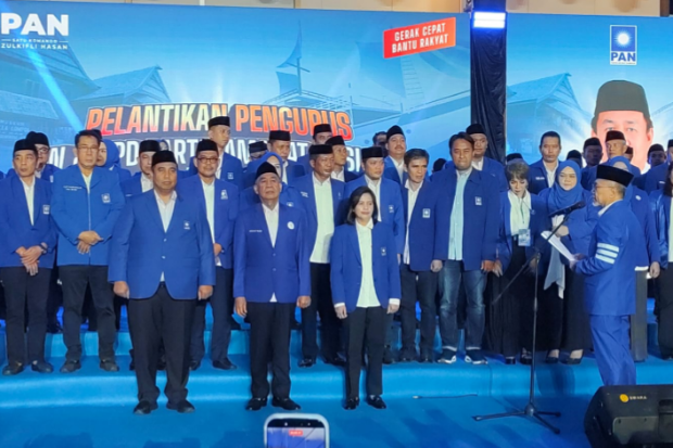 Chaidir Syam Dikukuhkan sebagai Sekretaris PAN Sulsel