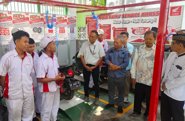Asmo Sulsel Hadirkan Service Point Honda Sekaligus Ruang Praktik Siswa