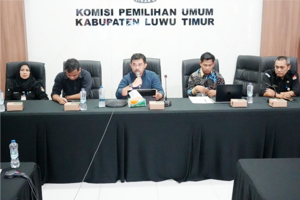 KPU Luwu Timur Gelar Bedah Buku Evaluasi Pilkada 2024 Secara Daring