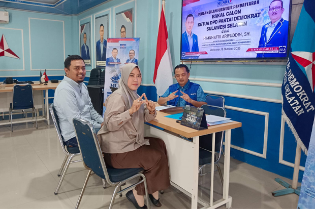 Diwakili Ketua Fraksi Demokrat Sulsel, Appi Resmi Ambil Formulir Pendaftaran Musda