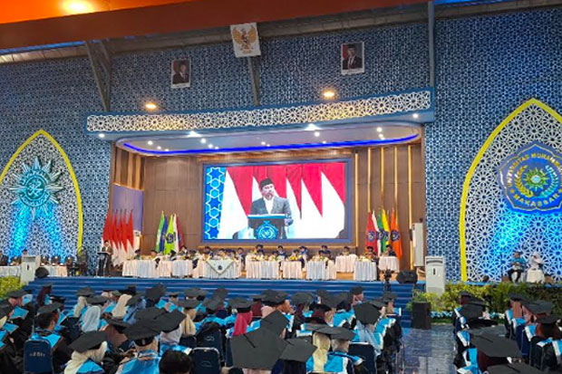 Unismuh Makassar Jalin Kerja Sama Strategis saat Wisuda ke-89