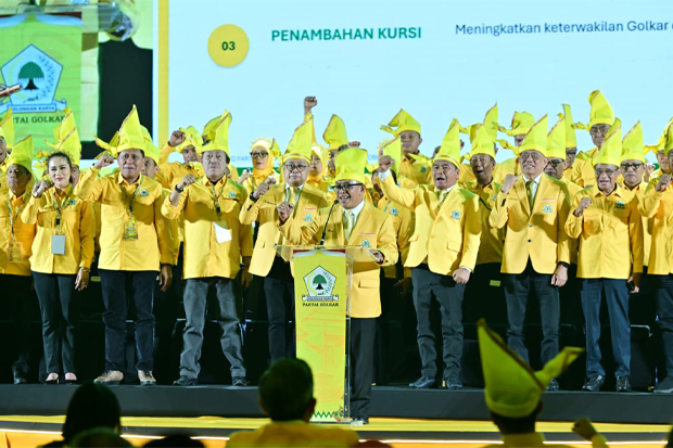 IAS Bersama 197 Pengurus Golkar Sulsel Resmi Dilantik, Target Tambah Kursi 50 Persen