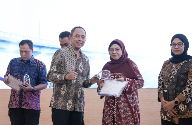 Kalla Transport & Logistic Raih Predikat Vendor Berkinerja Baik dari JMTO