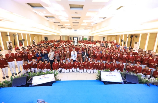 Cegah Penipuan Digital, OJK Perkuat Literasi Keuangan Pelajar Sekolah Rakyat