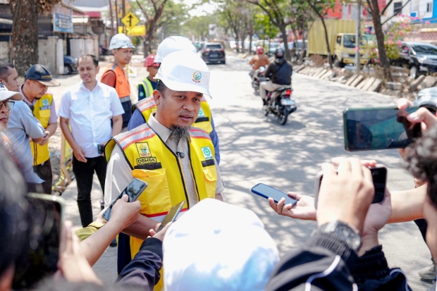 Gubernur Sulsel Sudah Koordinasi untuk Perbaikan Jalan Samping Tol Sutami