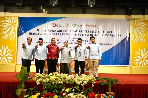 Perkuat Literasi Keuangan, OJK dan DPR RI Edukasi Warga Maros