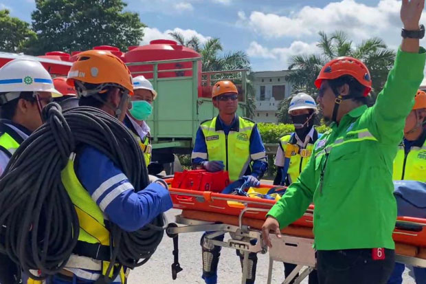 Tim Emergency Respons Training (ERT) Jalan Tol Makassar, menggelar Join Drill Emergency gangguan keselamatan di Tol Makassar. Foto: Istimewa