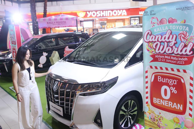 Suasana pameran Kalla Toyota bertema Candy Land di, Mall Ratu Indah, Makassar, (18/1/2023). Foto: Sindomakassar/Muchtamir Zaide