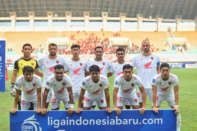 Hasil ini membuat mereka semakin kokoh di puncak klasemen dengan 65 poin dengan melakoni 29 laga.