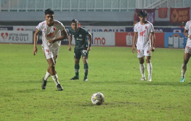 PSM Makassar saat bermain melawan Persikabo 1973 pada BRI Liga 1 Indonesia di stadion Pakansari, Cibinong Bogor, Kamis, (09/03/2023).