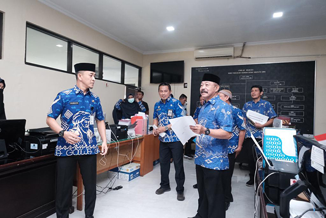 Sidak ini dilakukan untuk memastikan bahwa ASN Pemkab Gowa tetap masuk kantor dan menjalankan tugasnya selama Ramadan.