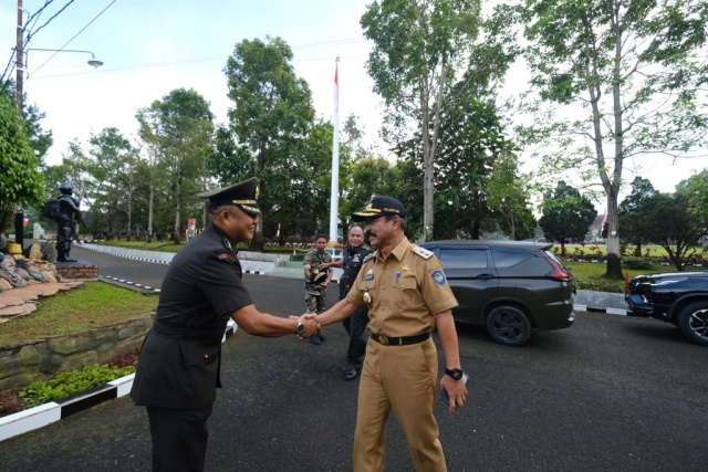 Kepala Staf Kodam XIV/Hasanuddin, Brigjen TNI Dany Budiyanto bertindak selaku Inspektur dan memimpin langsung jalannya upacara penutupan. Turut hadir Wakil Bupati Gowa, Abd Rauf Malaganni.