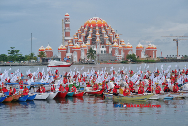 Atraksi ini dalam rangka Hari Kebudayaan yang dirangkaikan dengan Peringatan Hari Otonomi Daerah (OTDA) XXVII.