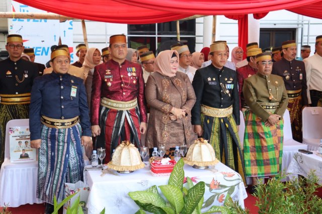 Hari Pendidikan Nasional (Hardiknas) berlangsung  di Lapangan Upacara Kantor Bupati Gowa, Selasa (2/5/2023).