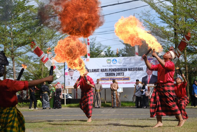 Hari Pendidikan Nasional (Hardiknas) berlangsung  di Lapangan Upacara Kantor Bupati Gowa, Selasa (2/5/2023).