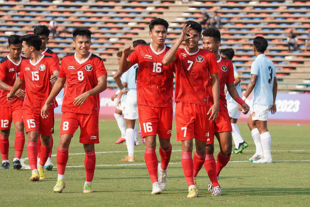 Selebrasi pemain Timnas Indonesia U-22, Marselino Ferdinan (7) setelah berhasil mencetak gol ke gawang Timnas Myanmar U-22.