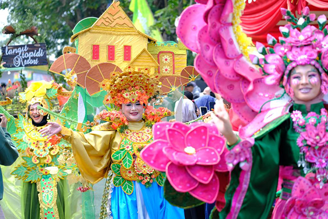 Fashion Carnaval Beautiful Malino Berlangsung Semarak