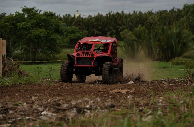 Lintasan balapan offroad di kawasan BWP dinilai sangat menantang dan seru. Mulai dari jalanan yang menanjak hingga berlumpur, bahkan berair.