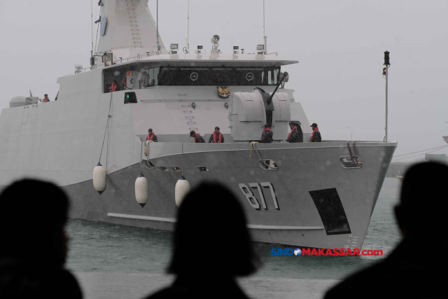 FOTO: KRI Marlin 877  Perkuat Satuan Patroli Lantamal VI Makassar