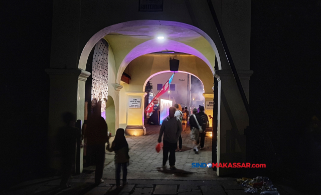 Suasana pengunjung event Ca’ma-Ca’ma 2024 di Fort Rotterdam, Makassar.