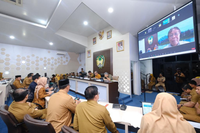 Pemerintah Kabupaten Gowa menjadi satu-satunya perwakilan kabupaten di Sulawesi Selatan yang berhasil masuk sepuluh besar kabupaten di seluruh Indonesia pada Penghargaan Pembangunan Daerah (PPD) 2024 yang diselenggarakan oleh Bappenas RI.