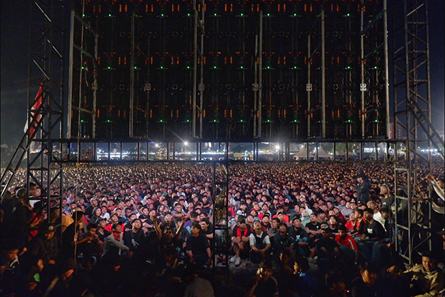 FOTO: Penuh Sesak Nonton Bareng semifinal Indonesia Vs Uzbekistan di CPI Makassar