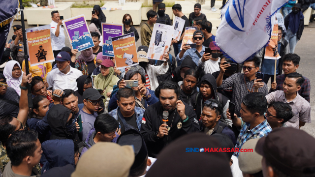 FOTO: Aksi jurnalis Makassar menolak RUU Penyiaran