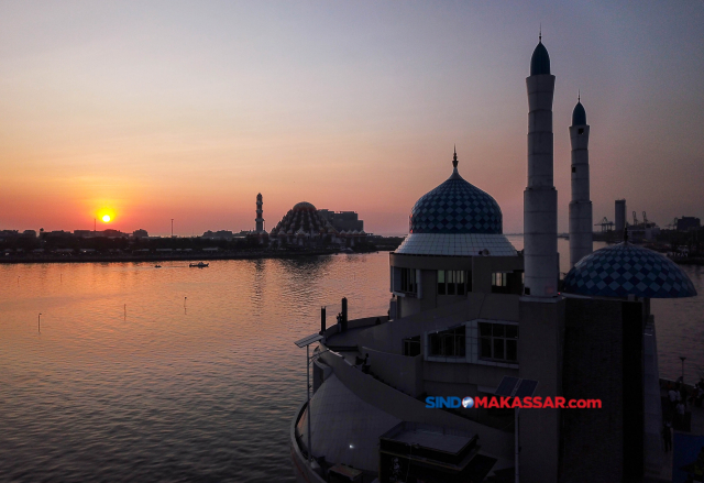 FOTO: Melihat Sunset Makassar