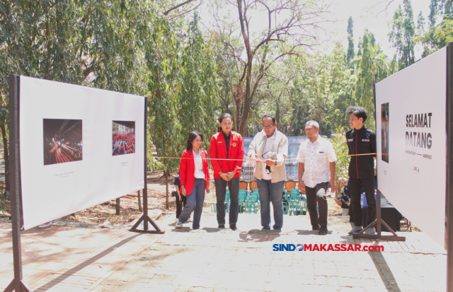 Unit Kegiatan Mahasiswa (UKM) Fotografi Universitas Hasanuddin (Unhas) kembali menggelar Pameran Pojok bertema Ambience di area Pelataran MKU Unhas.