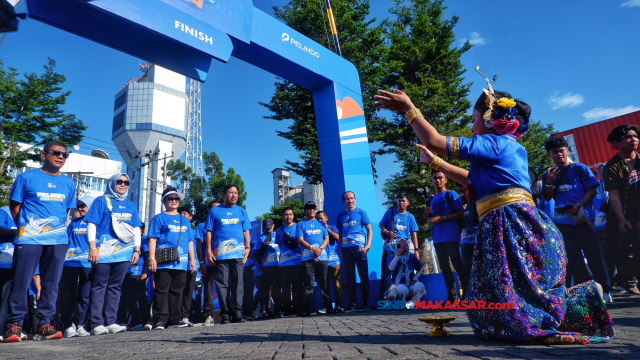 Menyambut usia 3 tahun PT Pelabuhan Indonesia (Persero) atau Pelindo menggelar Jalan Sehat Pelindo Day 2024, diikuti sekira 1.500 karyawan dari berbagai unit kerja Pelindo, Minggu, (29/8/2024).