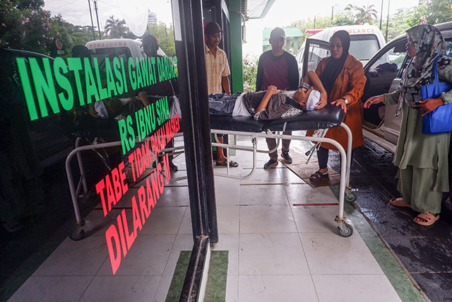 Sattuan (61 tahun) tiba di Rumah Sakit Ibnu Sina, Kota Makassar.