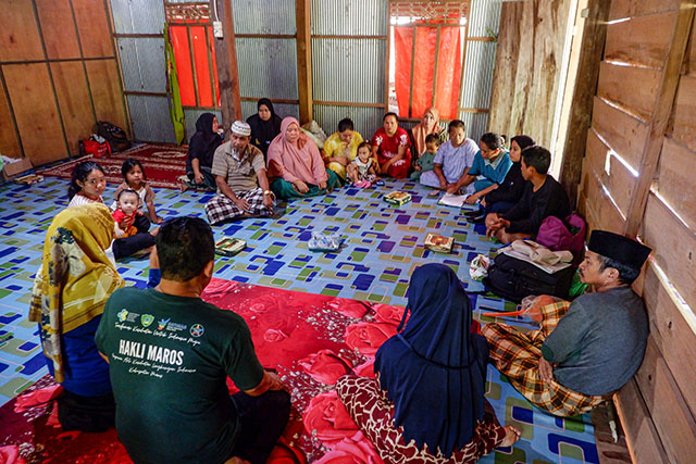 Layanan mencakup pemeriksaan kehamilan, kesehatan bayi dan anak-anak, serta imunisasi untuk mencegah penyakit menular.