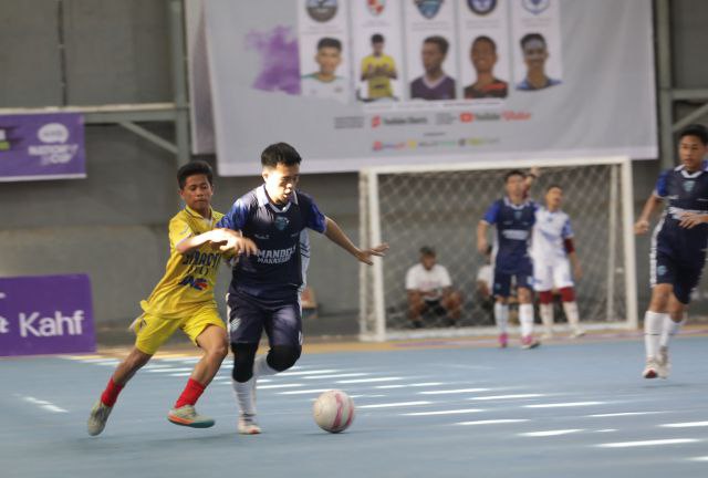 Tim futsal SMAN 18 Makassar berhasil melangkah ke Grand Final AXIS Nation Cup setelah mengalahkan SMAN 3 Palu dengan skor 3-0. Pertandingan final regional Sulawesi ini berlangsung di GOR Pemuda Pettarani, Makassar.