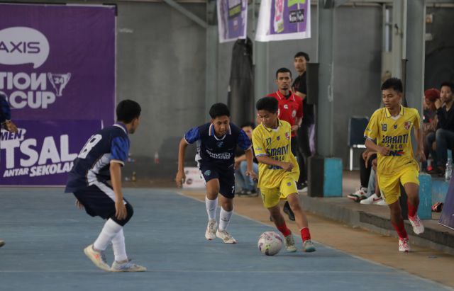 Tim futsal SMAN 18 Makassar berhasil melangkah ke Grand Final AXIS Nation Cup setelah mengalahkan SMAN 3 Palu dengan skor 3-0. Pertandingan final regional Sulawesi ini berlangsung di GOR Pemuda Pettarani, Makassar.